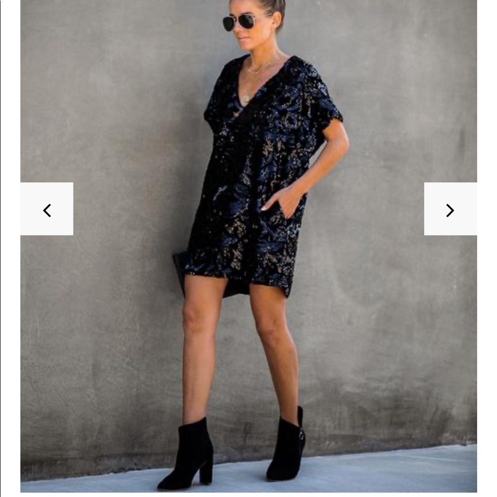 VICI velvet sequin dress